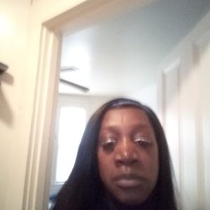 Meet your Posher, Gloria